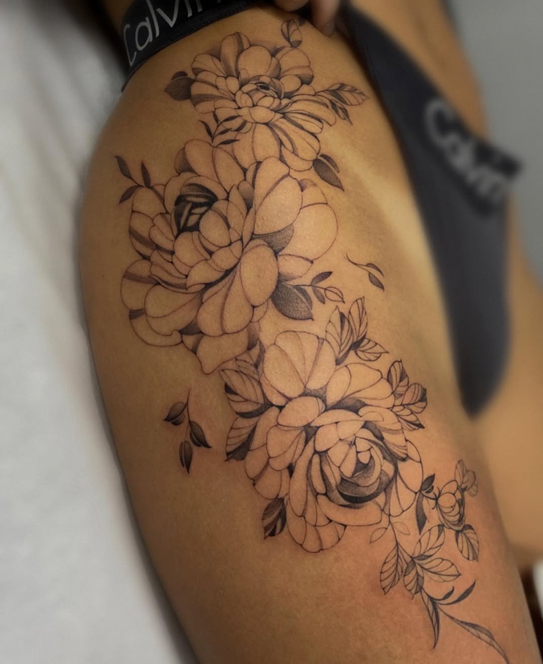 Fine line tattoo